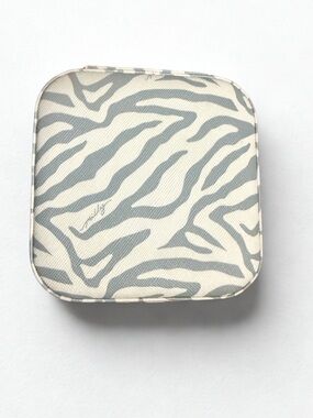 NWOT Milly Travel Jewelry Case - Light Blue Zebra Print
